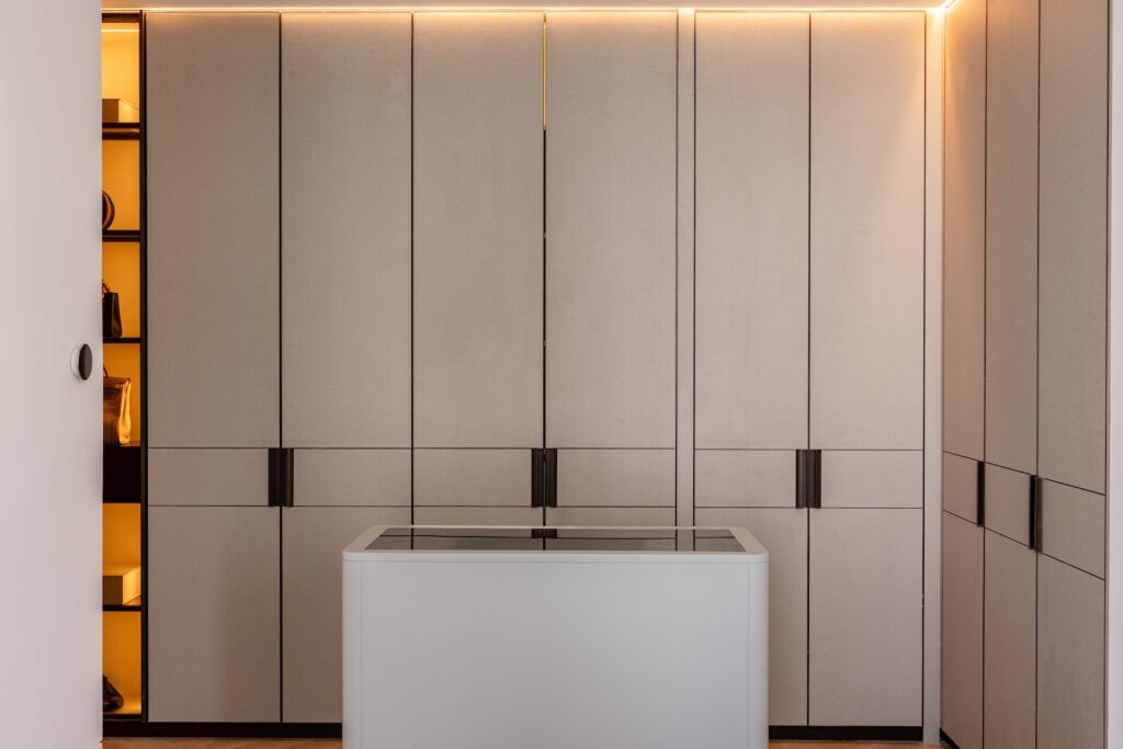 Apartment at Beach Vista Tower-02, Dubai